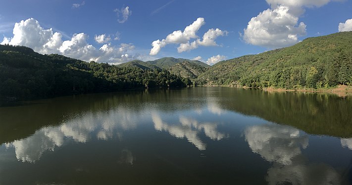 Панорама на езерото