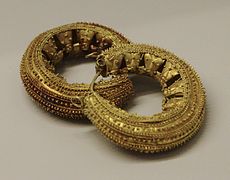 Castro style pendant earrings from the "Tesouro Bedoya", found near Ferrol (Galicia)