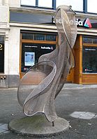 Dancing Berolina, sculpture of Axel Anklam, in Hausvogteiplatz (2004)