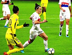 Lucy Bronze lors du match de l'Olympique lyonnais face au Paris Saint-Germain en championnat le 11 décembre 2017.