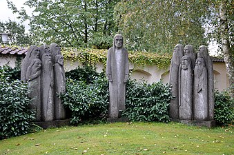 Sculptures du Christ et des apôtres.