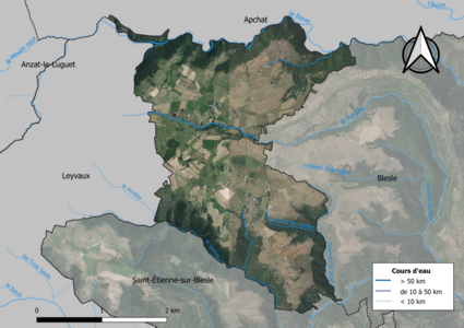 Vue aérienne du territoire communal.