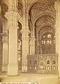 Interior de la catedral de Granada antes de que se suprimiera el coro. Fotografía de J. Laurent, ca. 1881.