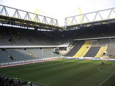 מראה הפינה הצפון-מזרחית באצטדיון