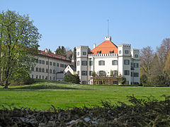 Palacio de Possenhofen, adquirido en 1834, donde pasaba sus veranos