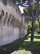 Les remparts d'Avignon.