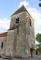 L'imposant clocher de l'église.