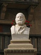 Repubblica di San Marino: Primer monumento del mundo dedicado a Garibaldi, obra de Stefano Galletti, en 1882.