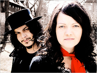 Файл:WhiteStripes 2005 PatrickKeeler.tiff