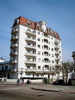Apartment building in La Comercial