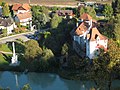 Blick von Schloss Neuburg auf die Burg Wernstein (r.)