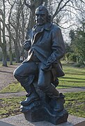 Erasmus Darwin statue