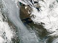 Dim uzrokovan šumskim požarima na Aljaski iznad Velikog medvjeđeg jezera