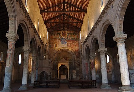 Nef de l'église Sainte-Marie-Majeure