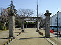 Gakuzukashinmei torii