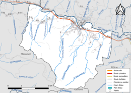 Carte en couleur présentant le réseau hydrographique de la commune