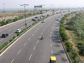Delhi Noida Direct flyway (Uttar Pradesh - 2011-06-18).jpg