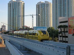 Monorail vid Sahara station.