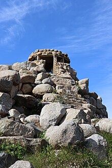 Nuraghe Diana visto da SudEst