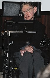 2006年，坐在輪椅上的霍金