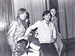 Geoff Downes (far left) and Trevor Horn (far right) with Spanish host Xarli Diego on the show Caspe Street in 1980