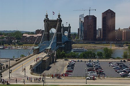 Vista del Puente John A. Roebling