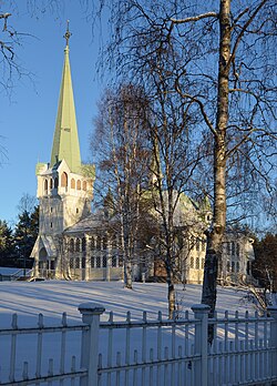 Jokimukan uusi kirkko.