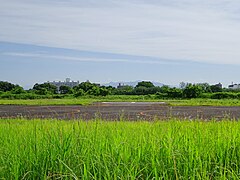 ヘリパッドは管理事務所から 約150m離れた碓氷川河川敷に所在