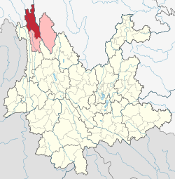 Location of Deqin County (red) within Diqing Prefecture (pink) and Yunnan