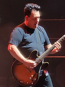 Goutzinakis performing with Gob in 2023
