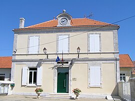 The town hall in Jurignac