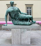 Draped Reclining Woman ヘンリー・ムーア