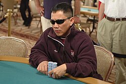 Toto Leonidas WSOP-turnauksessa vuonna 2005.