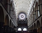 Les tribunes (2e niveau) de la cathédrale de Tournai.