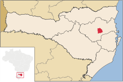 Localização de Apiúna em Santa Catarina