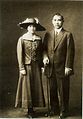 Soong Ching-ling and Sun Yat-sen wedding photo (1915).