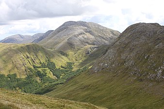 Binn idir an dá Log viewed from east spur of Letterbreckaun, with Knocknahillion on the right