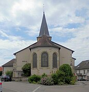 L'église Saints-Pierre-et-Paul à Bulgnéville, côté est.