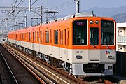 8000系8237Fによる直通特急（赤）（香櫨園駅）