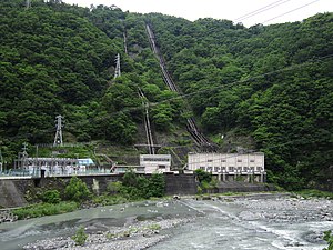 東京電力・早川第一発電所 一般水力発電所としては富士川水系最大の5万1,200キロワットの電力を発生する。