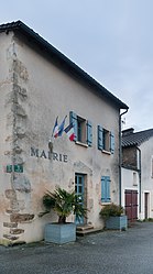 The town hall of Saint-Junien-les-Combes