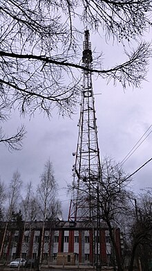 Телевышка филиала РТРС РТПЦ РК в Петрозаводске. Построена в 1959 году (высота 180 м).