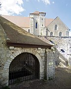 La fontaine Saint-Jean sous la collégiale Saint-André.