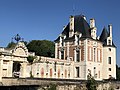 Le Pavillon Béthune et la porte du Carillon