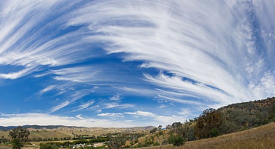 Cirrus clouds, by Fir0002