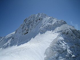 Vue sur le Crast' Agüzza depuis les refuges Marco et Rosa.