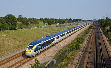 Une rame Eurostar e320 près de Sellindge au Royaume-Uni.