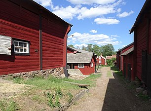 Fähus och loge ligger samlade