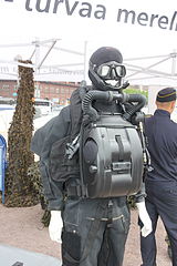 Mannequin wearing Finnish Navy combat diver equipment. The chest rebreather is likely a Viper S-10.