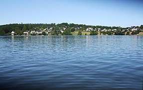 Le lac de Villefranche-de-Panat.